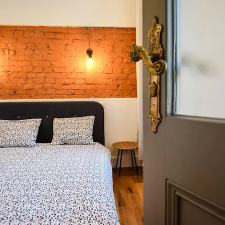 Gwarna Street Apartment